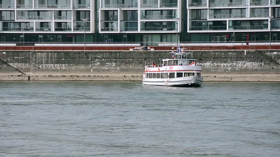 Cologne excursion ship colonia