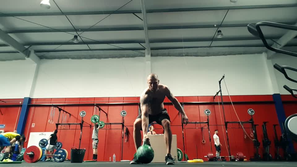 Crossfit kettlebell training