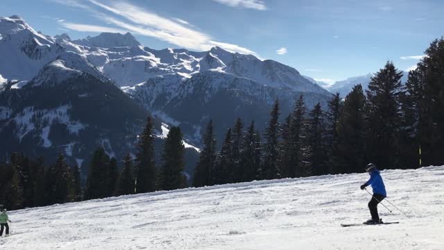 Ski winter snow