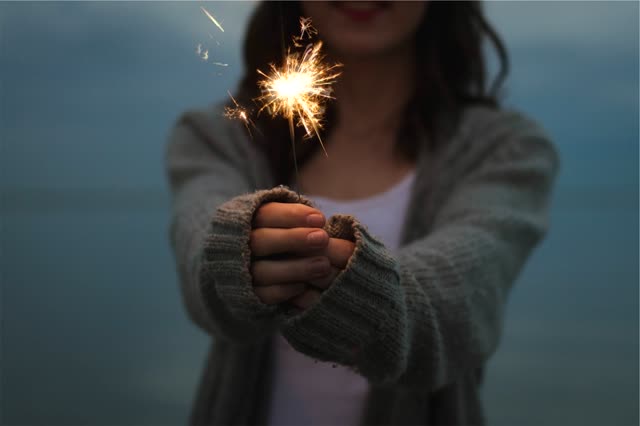 Sparkler sparkles cinemagraph