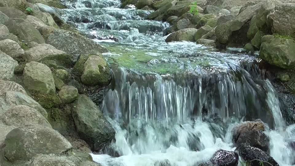 Waterfall bach stones