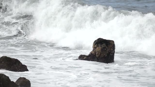 Waves ocean sea