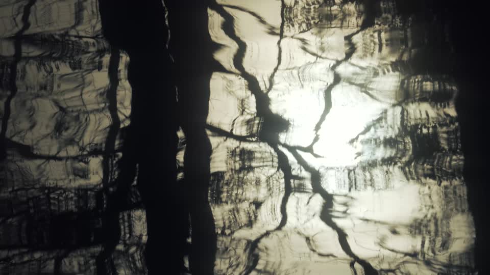Water reflection waves