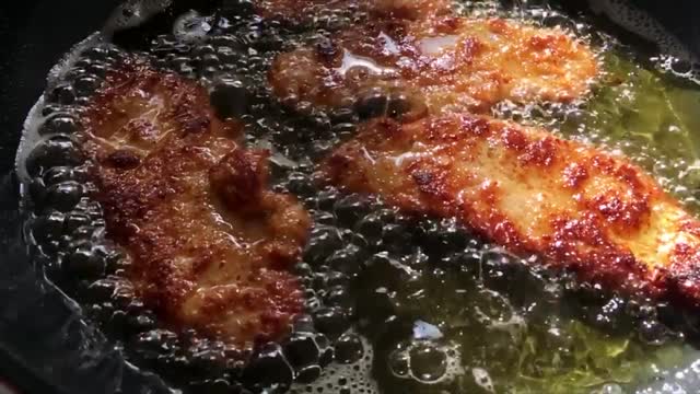 Schnitzel meat cooking