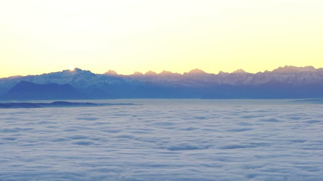 Sunrise tödi alps