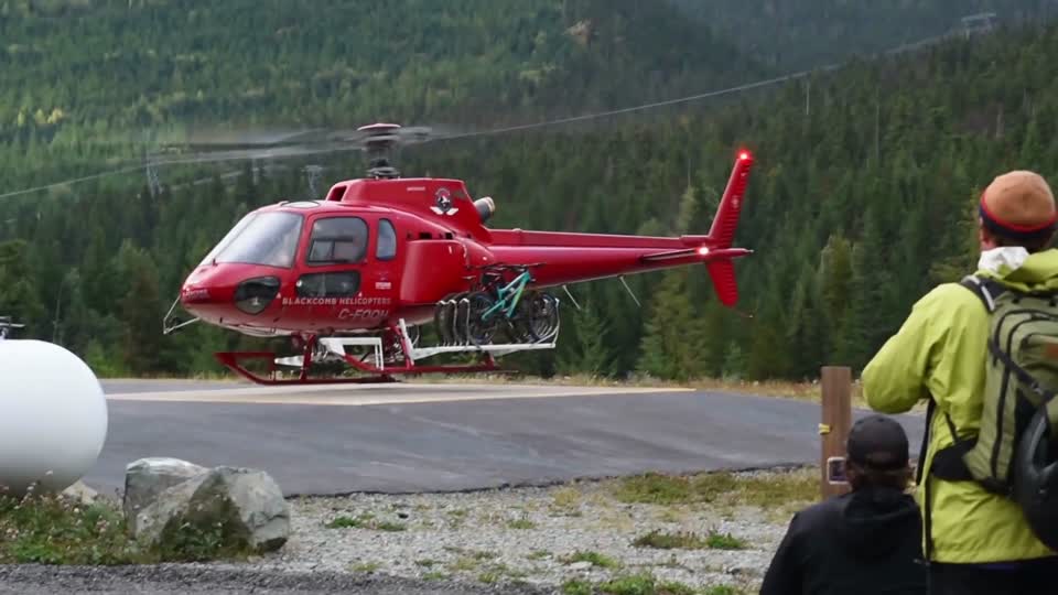 Helicopter begin mountain biking
