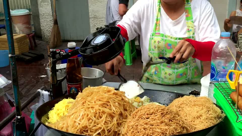 Pad thai pasta thai