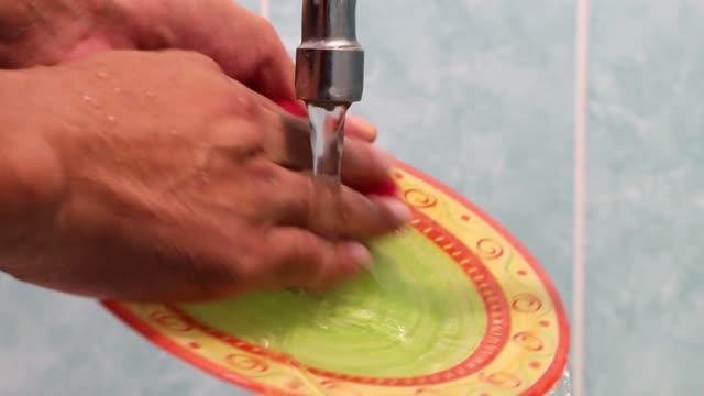 Plate tableware wash