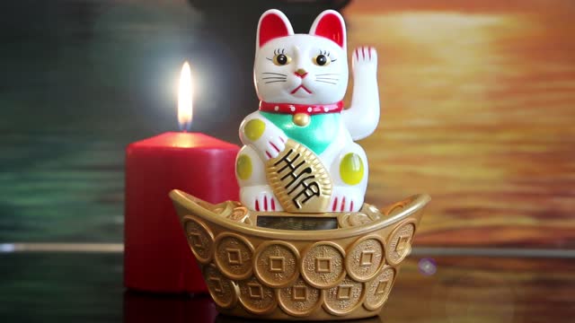 Maneki neko cat monetary