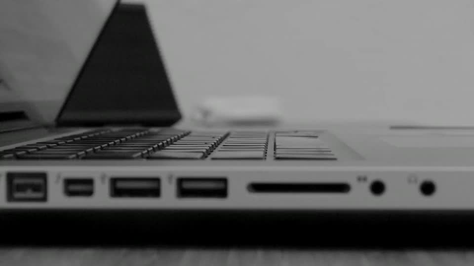 Laptop computer keyboard