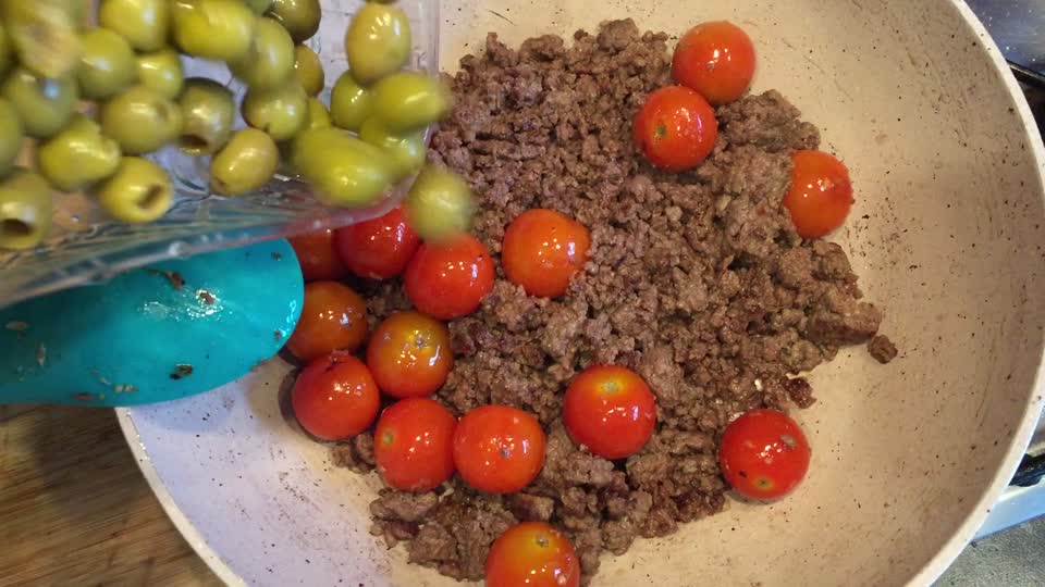 Ground beef pasta spaghetti