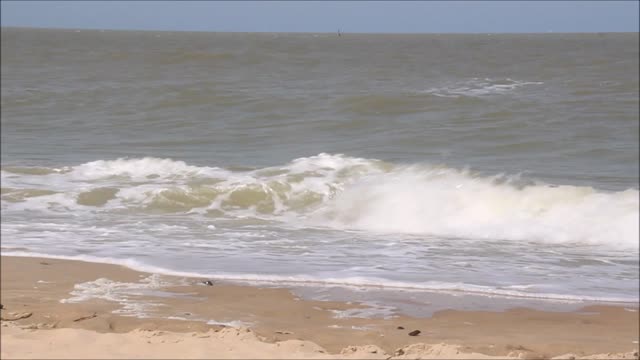 Sea waves water