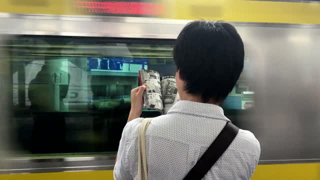 Reading comics subway