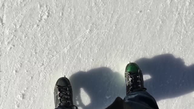 Ice skating movement skates