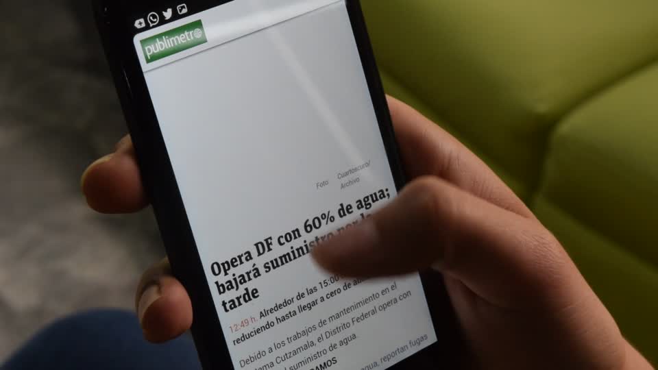 Mobile cellular phone