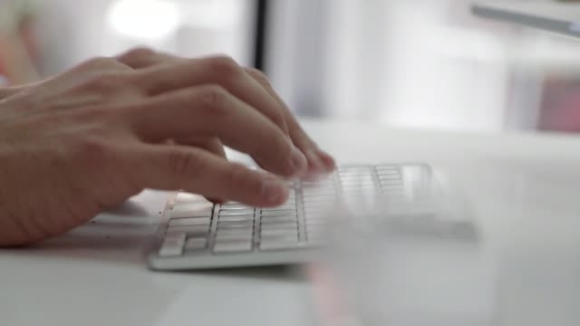 Fast typing fingers hand