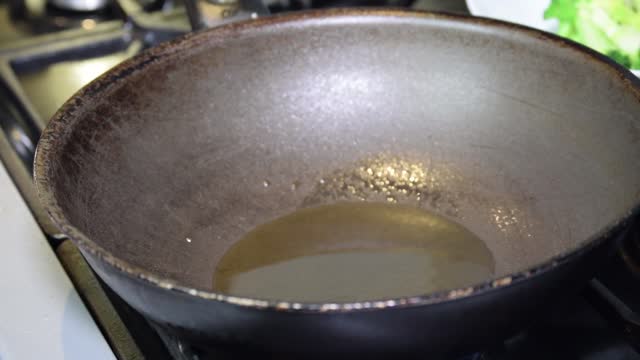 Frying pan onions frying