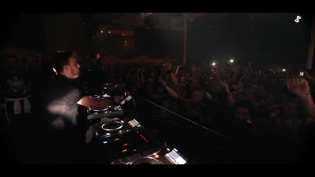 Dj techno music
