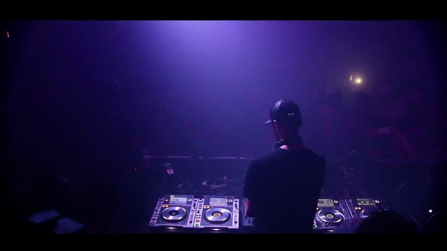 Dj techno music