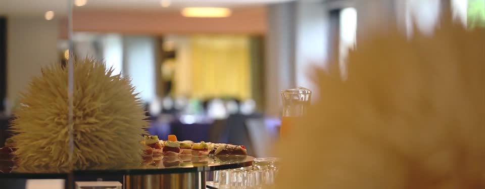 Restaurant buffet cuisine