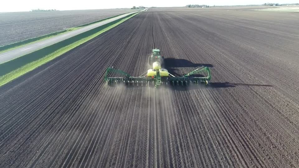 Agriculture tractor planting