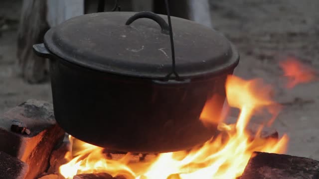 Pot fire cooking