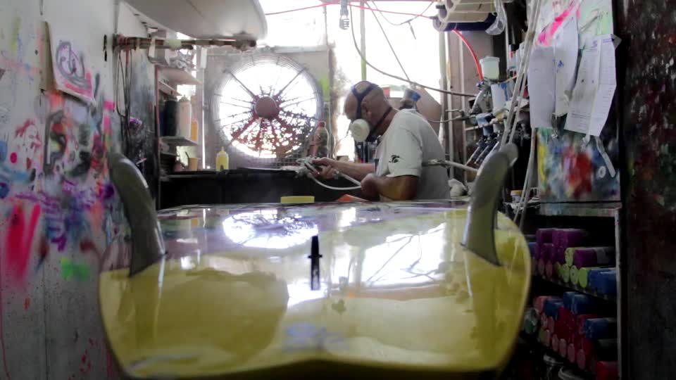 Surf board painting building