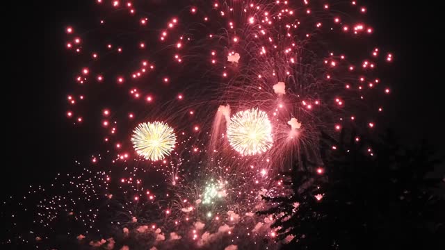 Fireworks missiles multicoloured