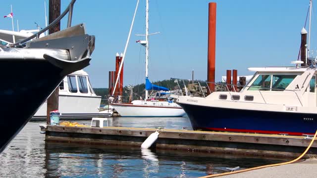 Port sailing boats ships