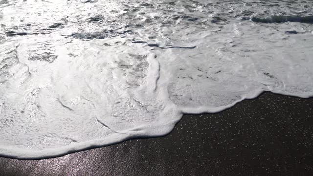 Wave beach torn