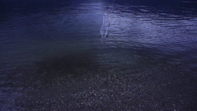 Stone water splash