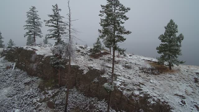 Okanagan snowfall crag