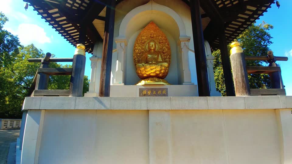 Buddha meditation pagoda