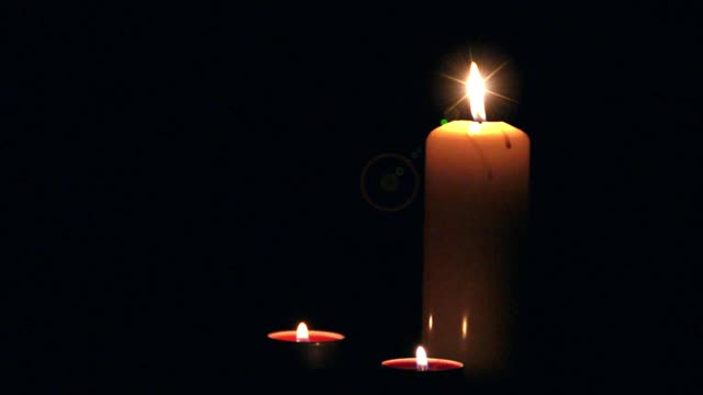 A candle candle light