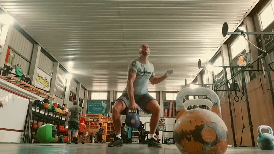 Kettlebell kettlebells kettlebell man