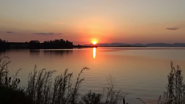 Sunset lake eventide
