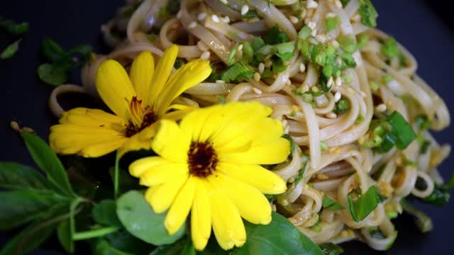 Noodle salad dish