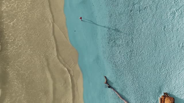 Man beach race