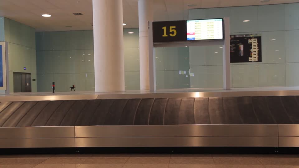 Welcome airport luggage