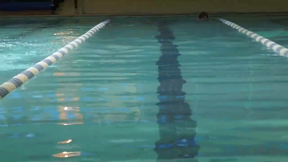 THE ART OF SWIMMING. Short video.