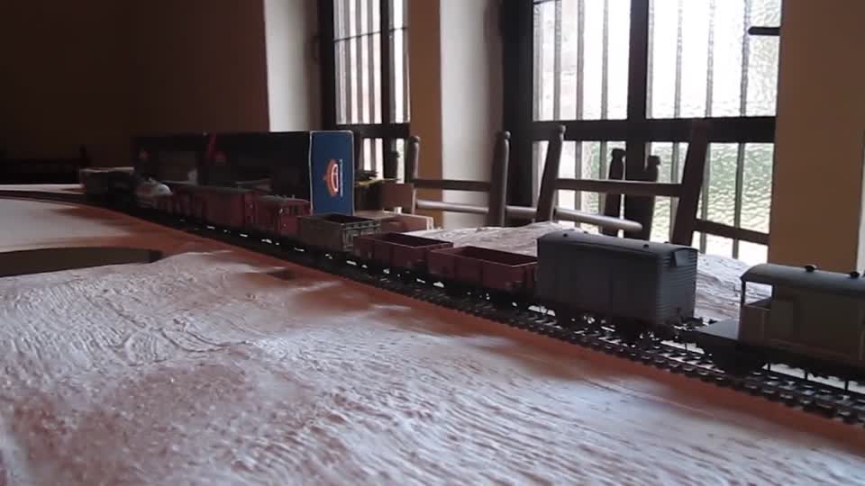 Splitting Freight Train [Reupload]