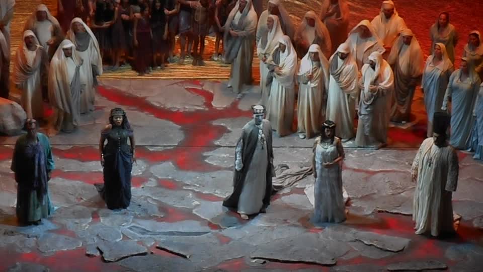 Aida" by Giuseppe Verdi - Royal San Carlo Theatre in Naples, up to August 2, 2016