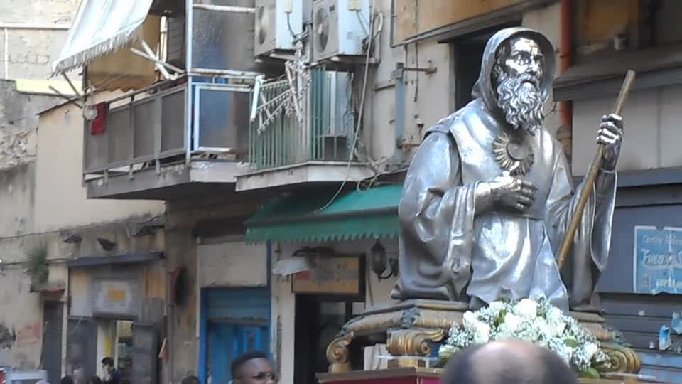 Procession of silver-reliquary busts (April 30, 2016) with Statue of the Virgin Mary Immaculate Conception: Head and hands by Giuliano Finelli and Onofrio D'Alessio (1628); Body by Giacomo Colombo and Tommaso Treglia (1717) - Treasure of Saint January Cha