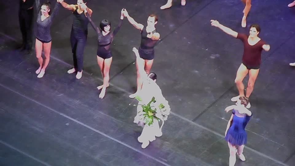 Standing ovation for Carla Fracci - "Gala Carla Fracci" - Royal San Carlo Theatre in Naples