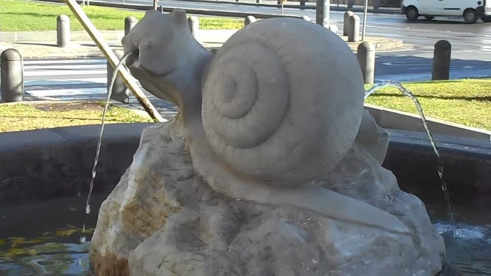 Fountain of the "Maruzza" (=snail) - 16th century - Naples