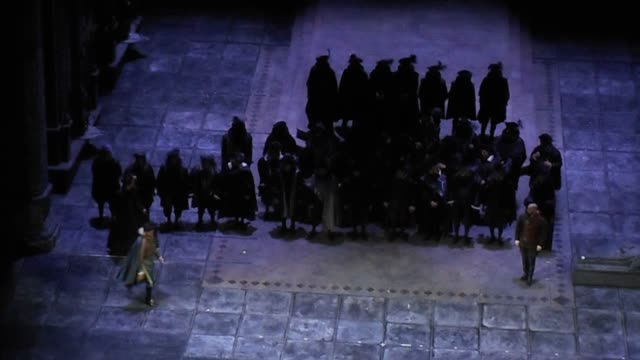 Applause for "Lucia di Lammermoor" by Gaetano Donizetti at Royal San Carlo Theatre in Naples