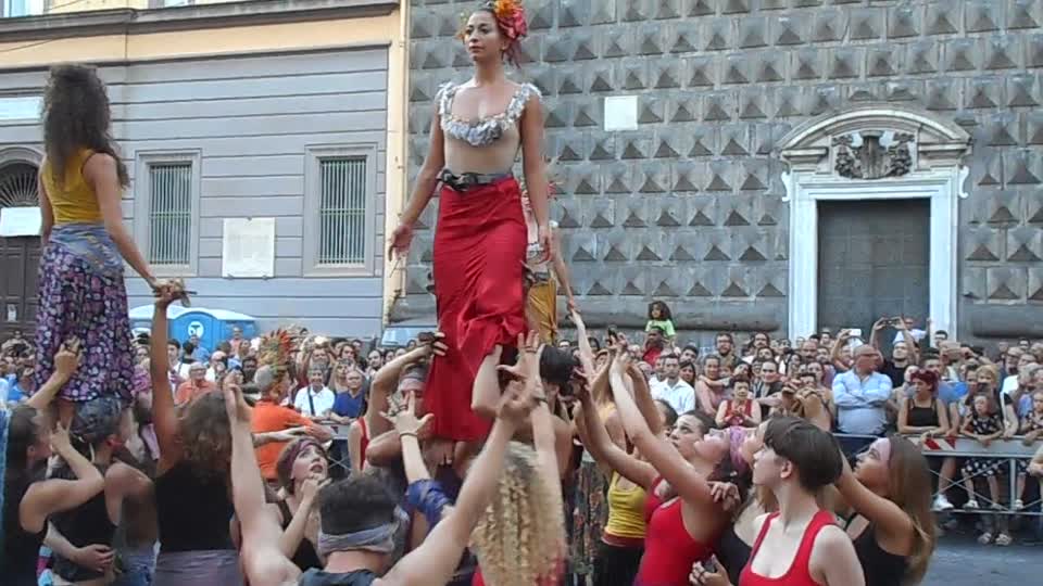 Folkloristic dance of the "Tammorra" in Naples