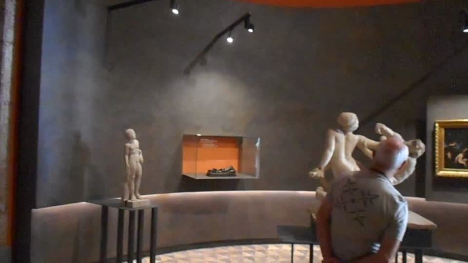 Exhibition "Amori Divini" [Divine loves] at Archaeological Museum of Naples