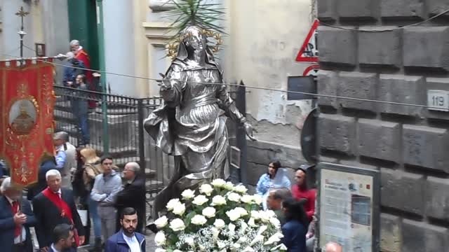 Procession of the silver statue of the Virgin Mary Immaculate Conception - Head and hands by Giuliano Finelli and Onofrio D'Alessio (1628) - Body by Giacomo Colombo and Tommaso Treglia (1717) - Treasure of Saint January Chapel in Naples