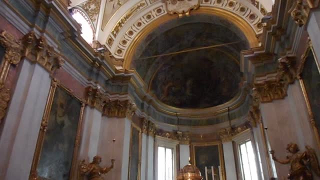 Chapel of the Sacrament" (1663) by Giacomo Giorgetti, the most important baroque whole at Assisi - Cathedral of San Rufino at Assisi